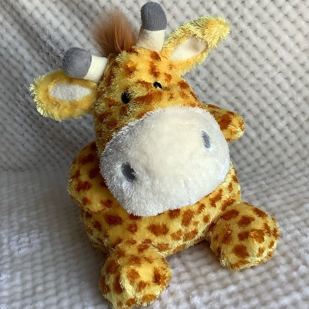 RUSS Smiles for MacKids Plush Gilbert the Giraffe Stuffed Animal Toy